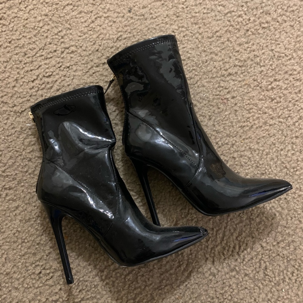 🧧Black booties
